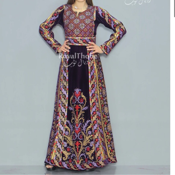 Worn once purple ROYAL THOBE size 2 with detachable skirt - Picture 3 of 8